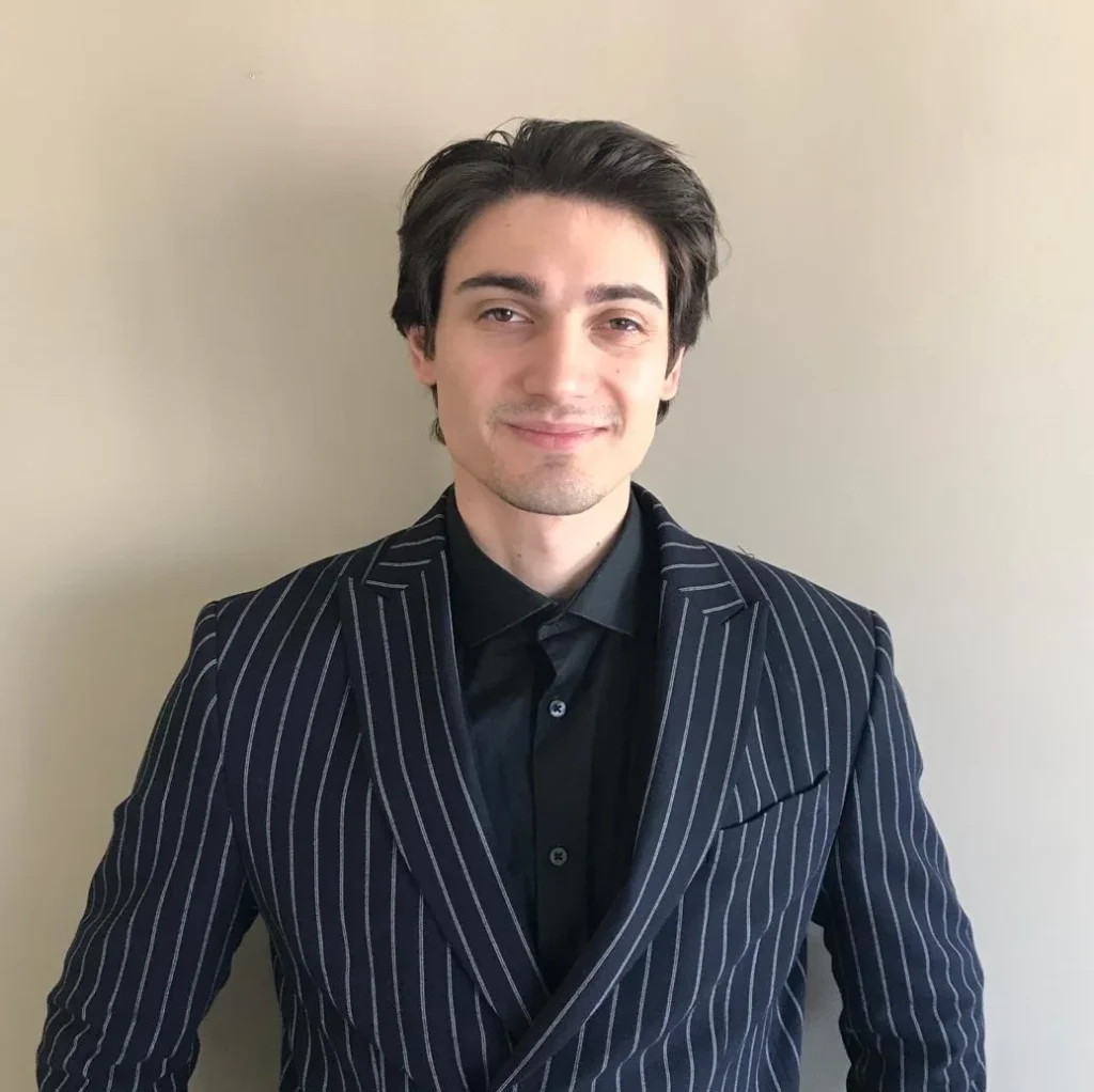 Alex Sandev profile HiveSourced